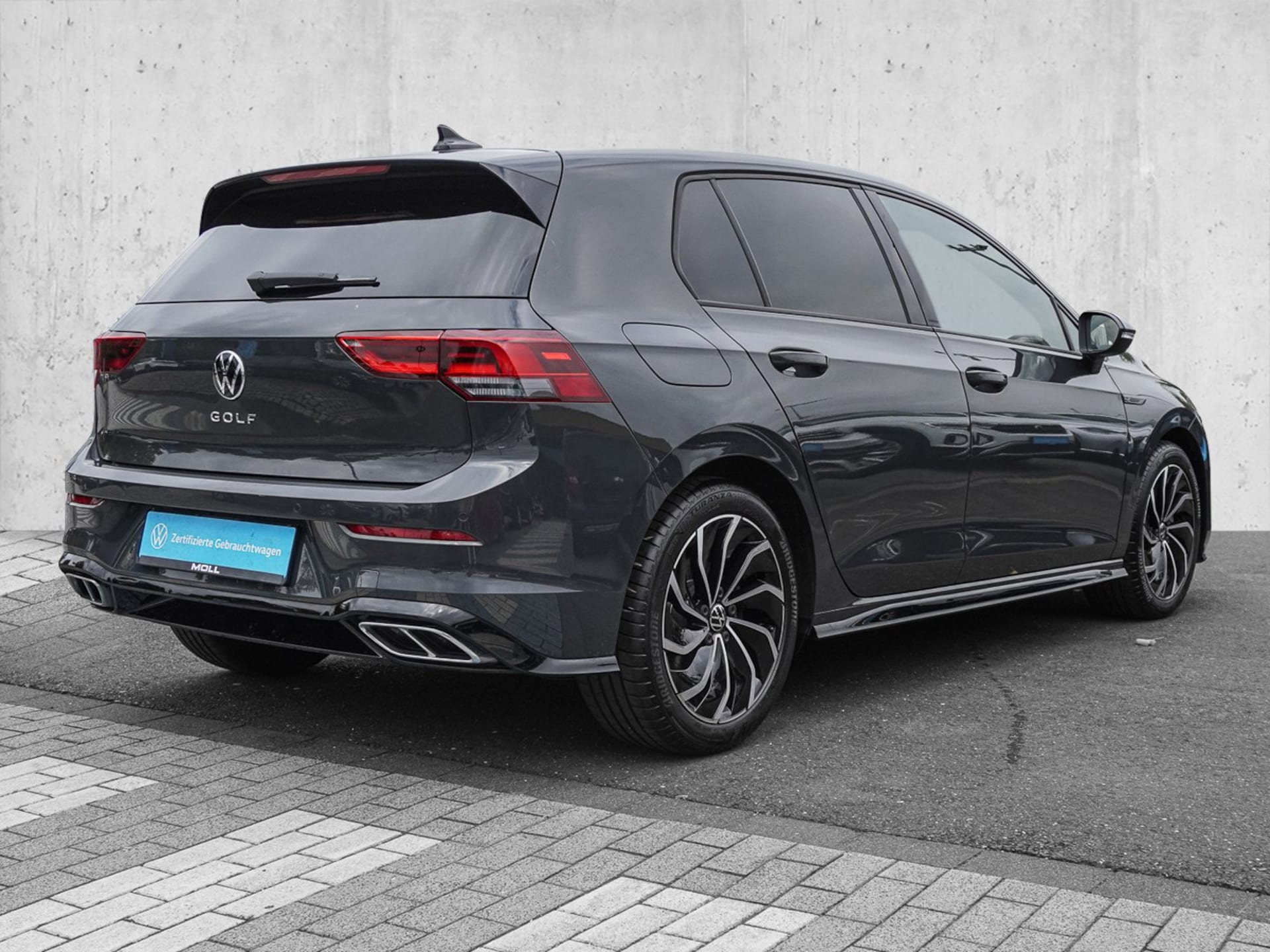 Volkswagen Golf R-Line