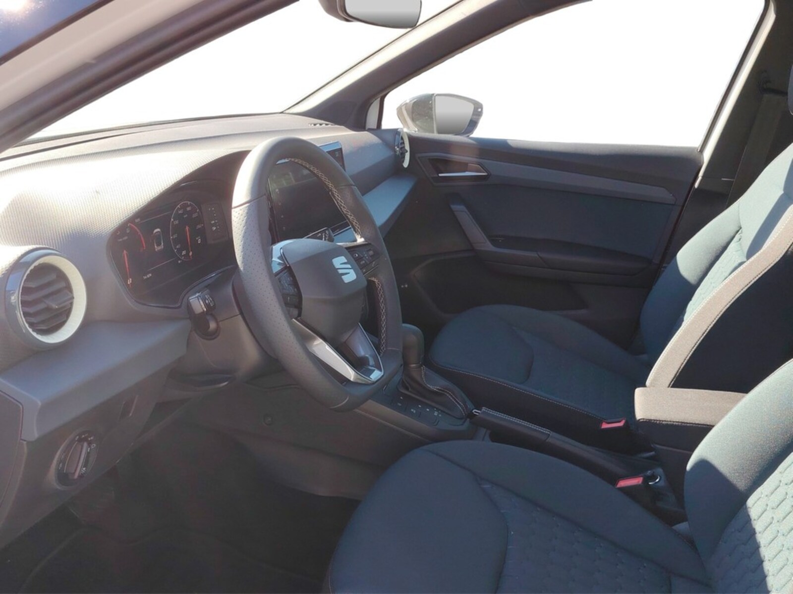 SEAT Arona – Bild 11
