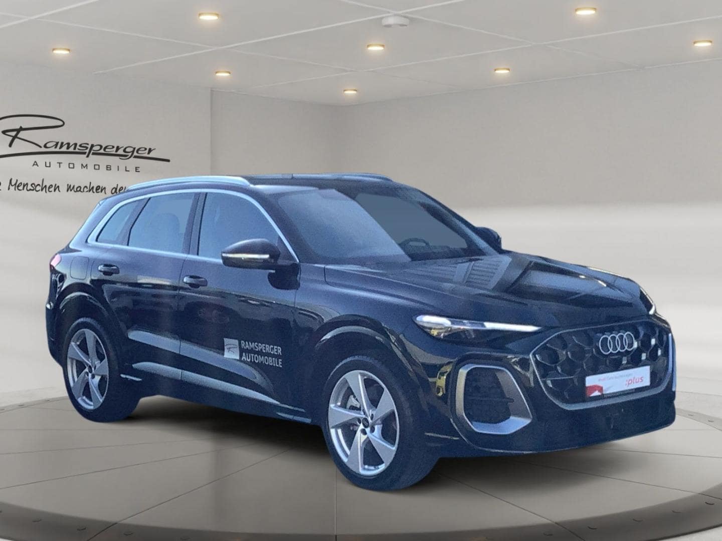 Bild über Audi Q5 SUV TDI quattro 150 kW S tronic - für weitere Informationen kontaktieren Sie den Audi Partner