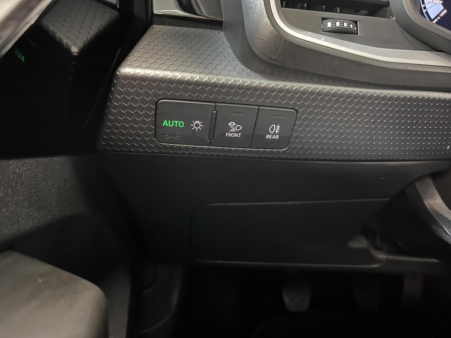 Image about Audi A1 allstreet Design 30 TFSI 81 kW (110 ch) 6 vitesses