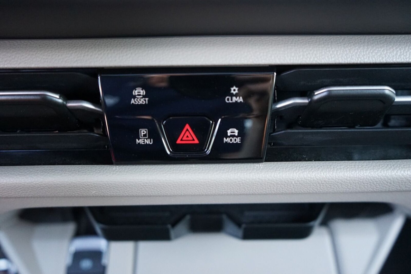Volkswagen Multivan Langversion – Bild 16