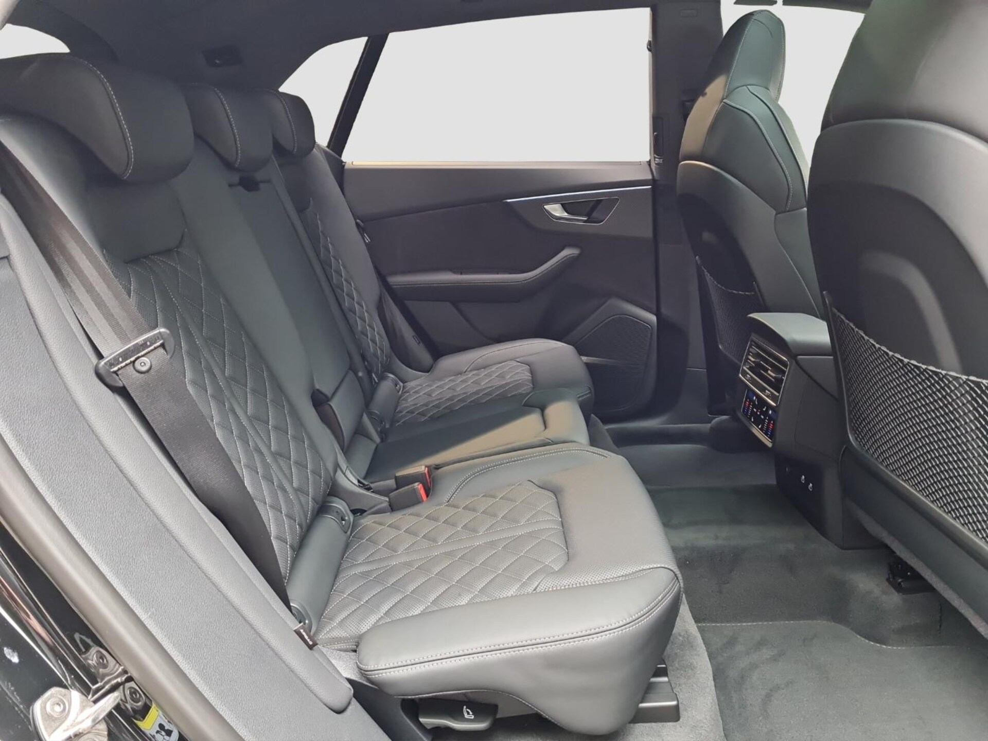 Audi SQ8 SUV