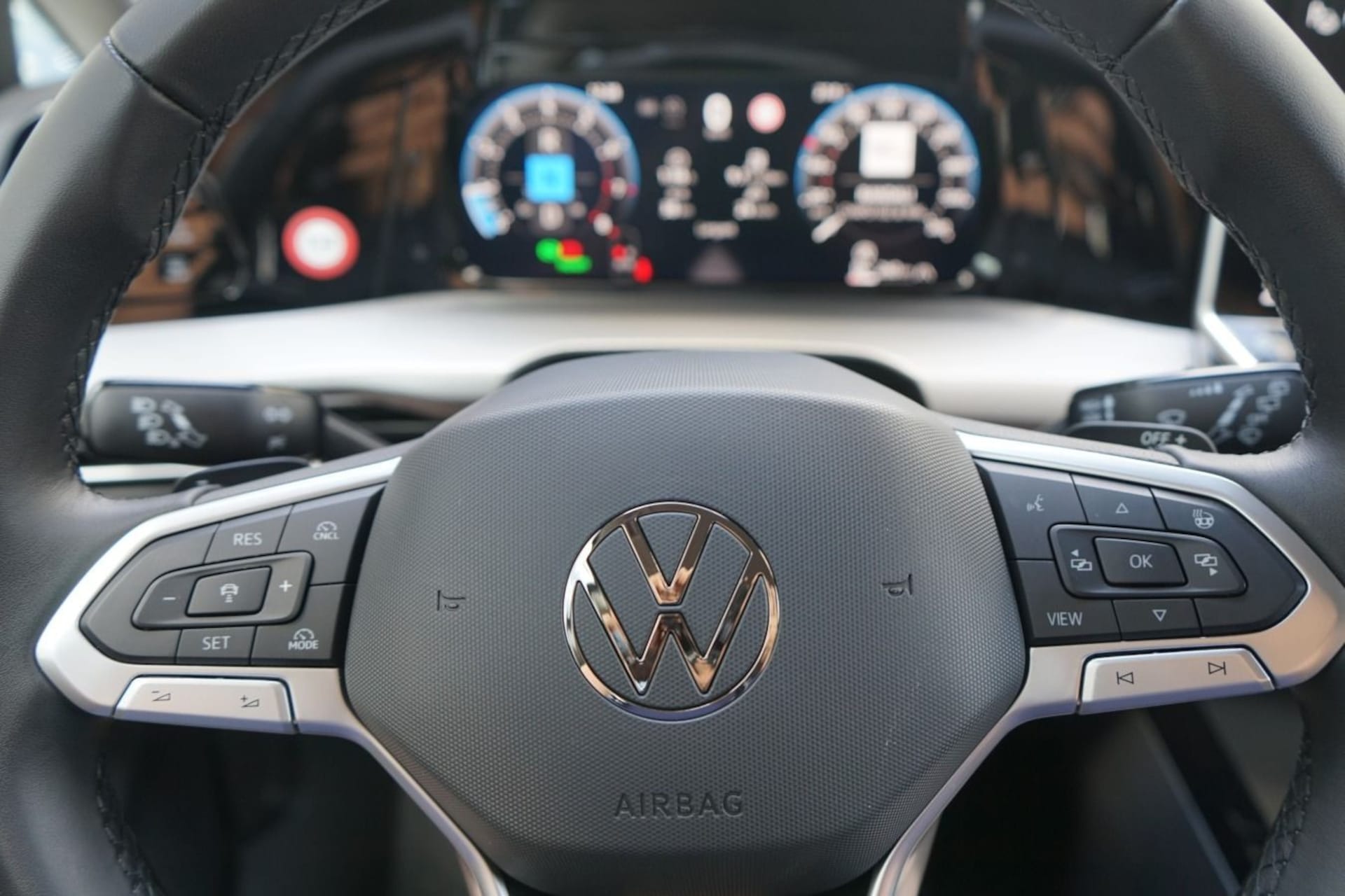 Volkswagen Golf Variant Style