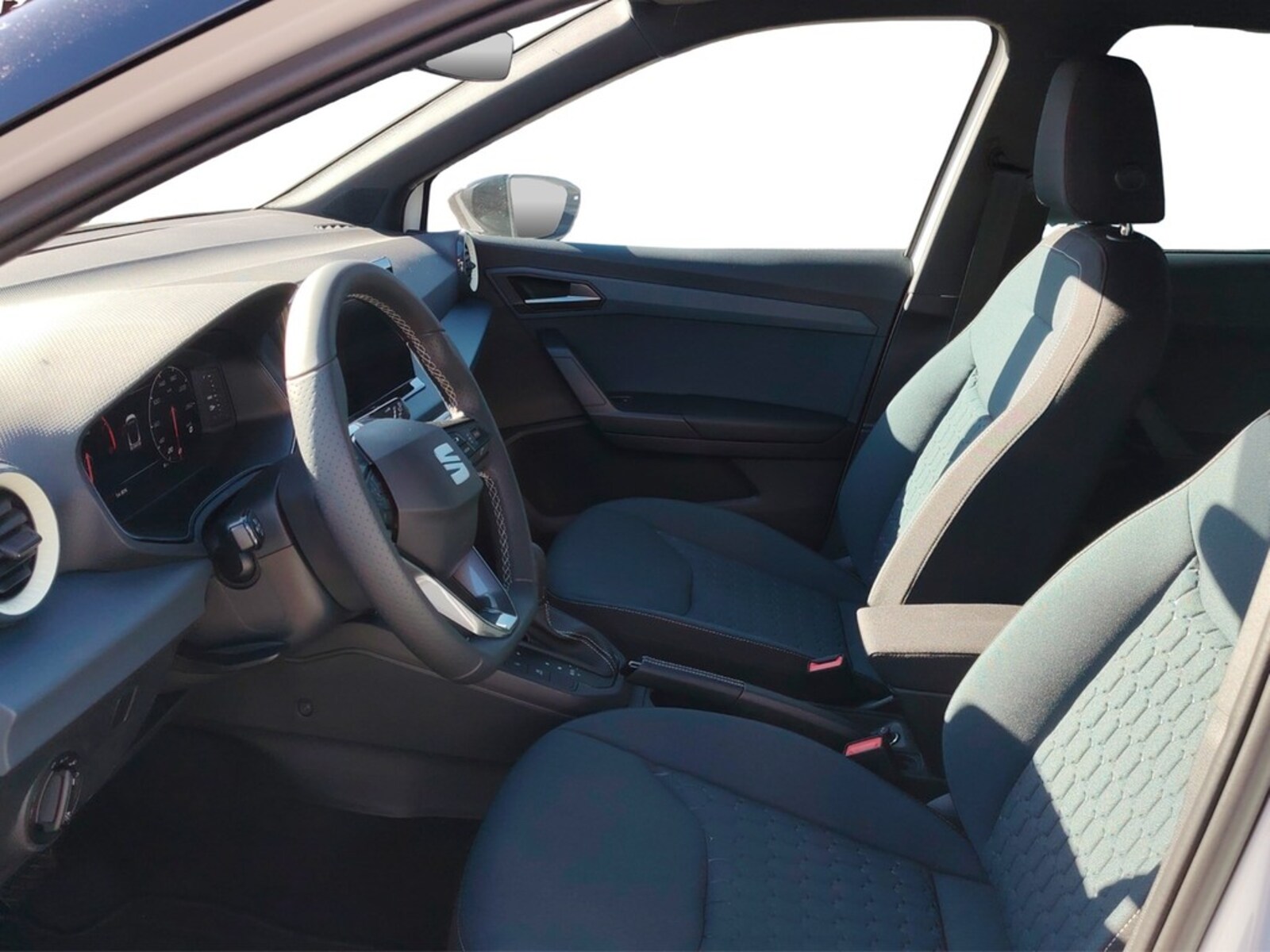 SEAT Arona – Bild 12