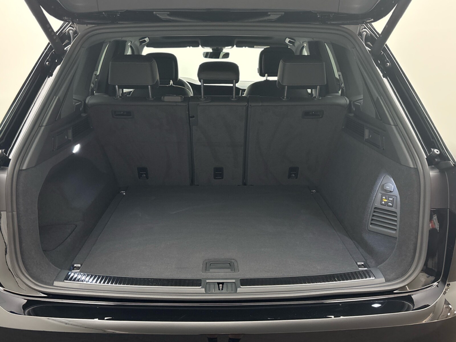 Volkswagen Touareg – Bild 13
