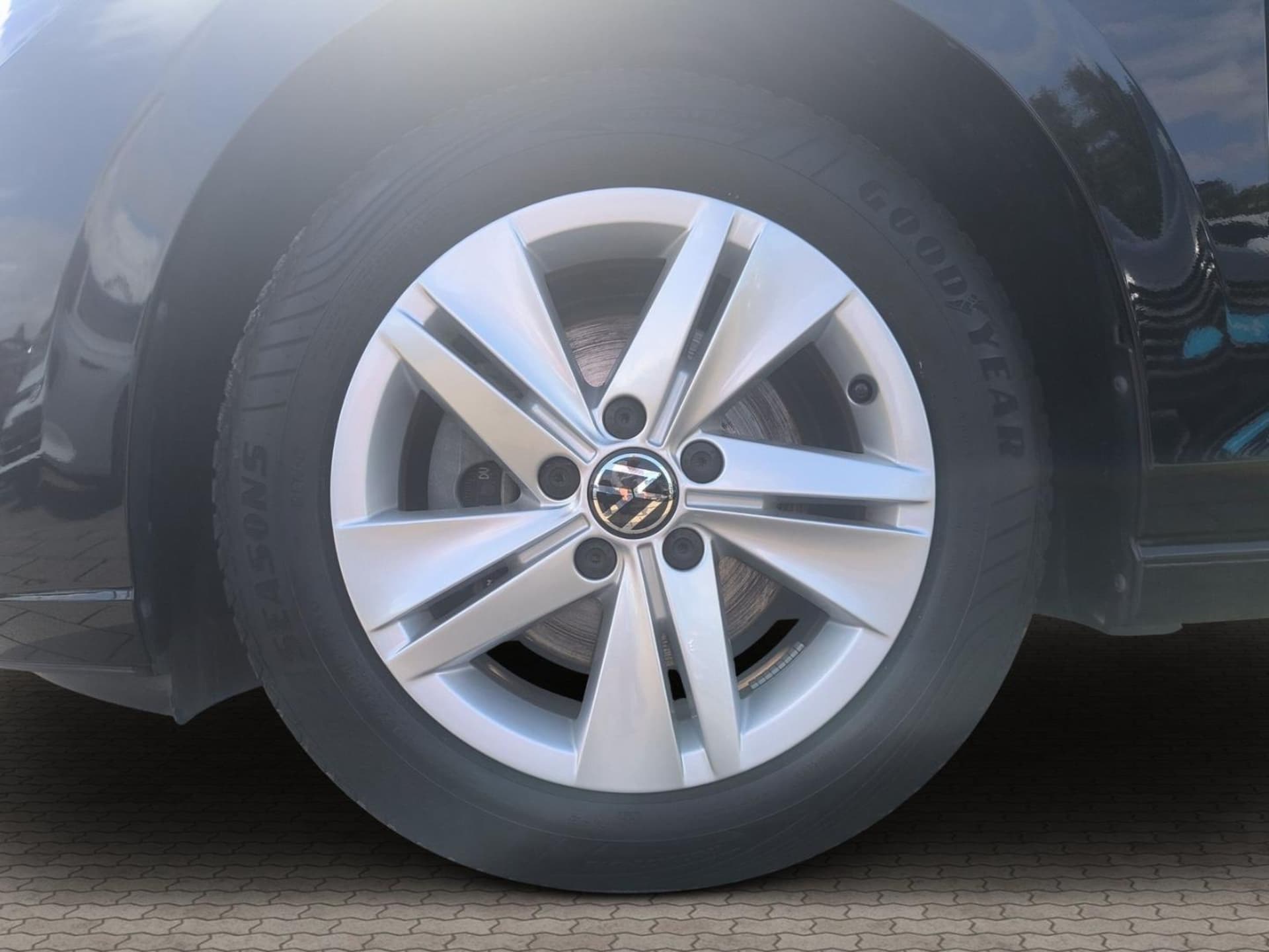 Volkswagen Golf Life