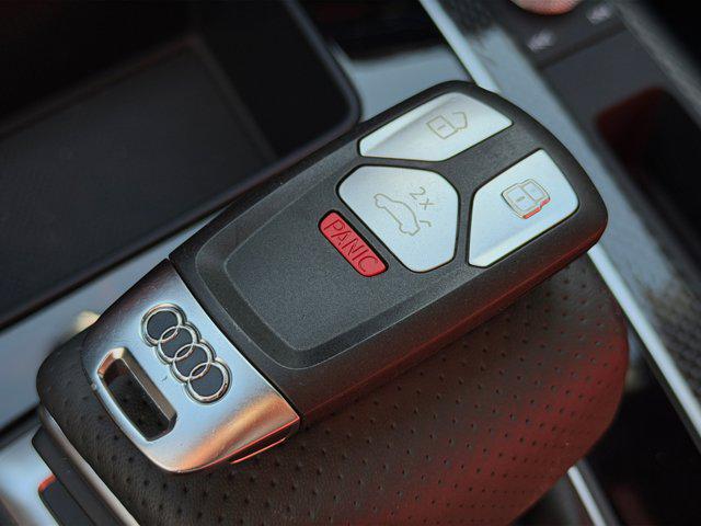 2025 Audi SQ5 Premium Plus - Photo 25