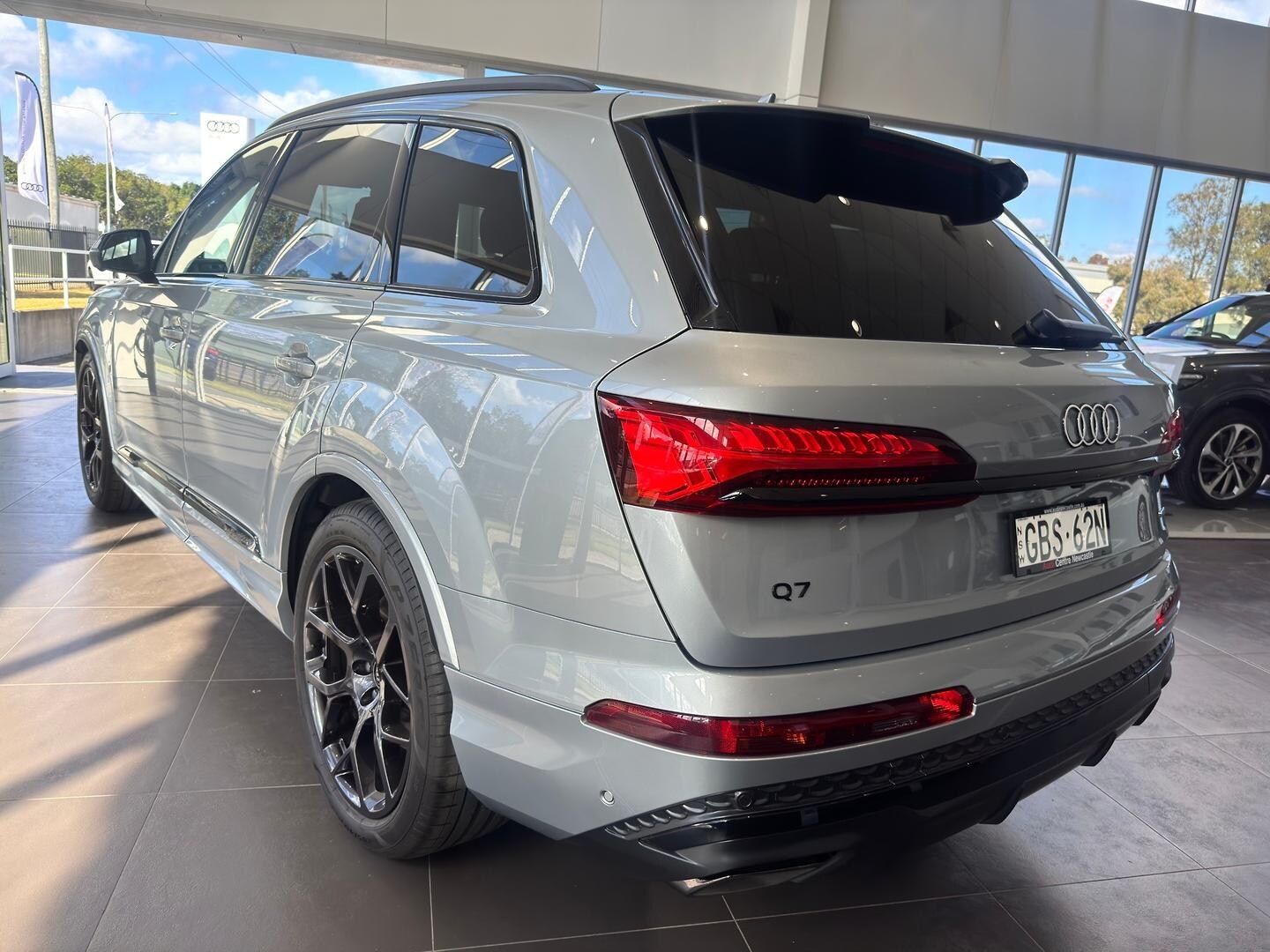 Image about Audi Q7 SUV Q7 S line TDI quattro tiptronic