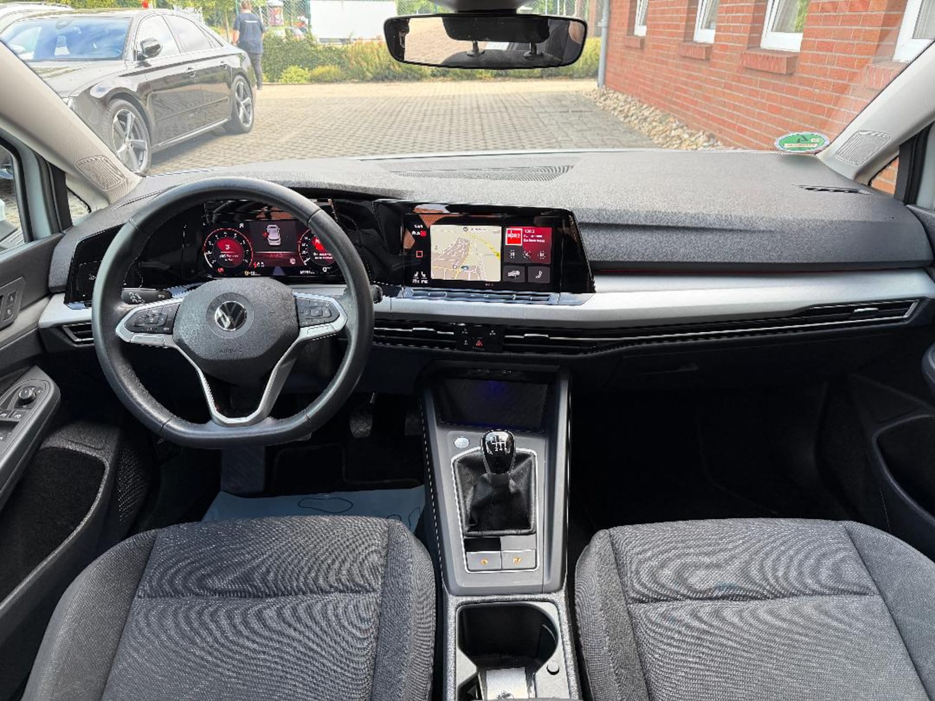 Volkswagen Golf Life