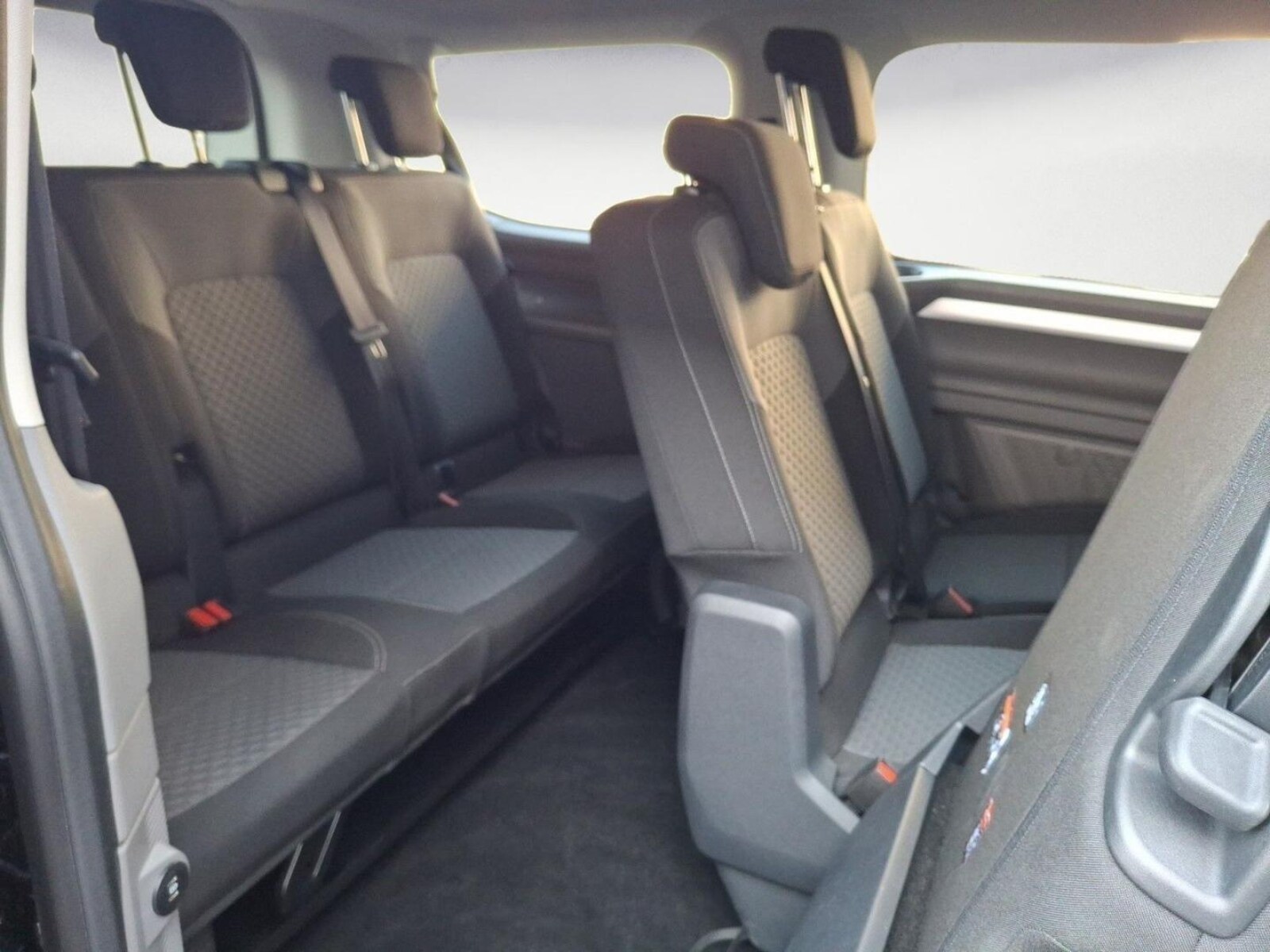 Volkswagen e-Caravelle – Bild 18