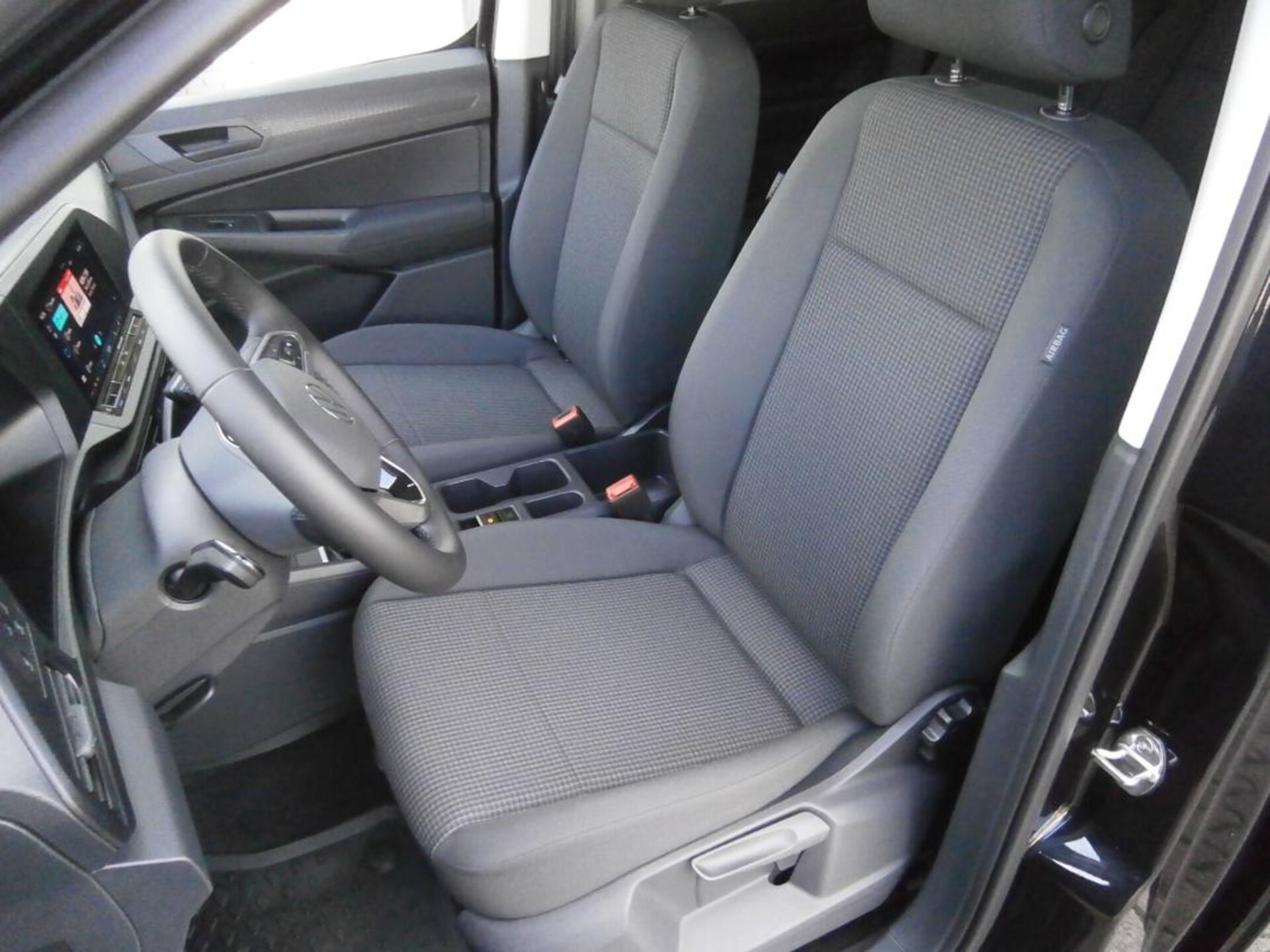 Volkswagen Caddy Basis-Modell