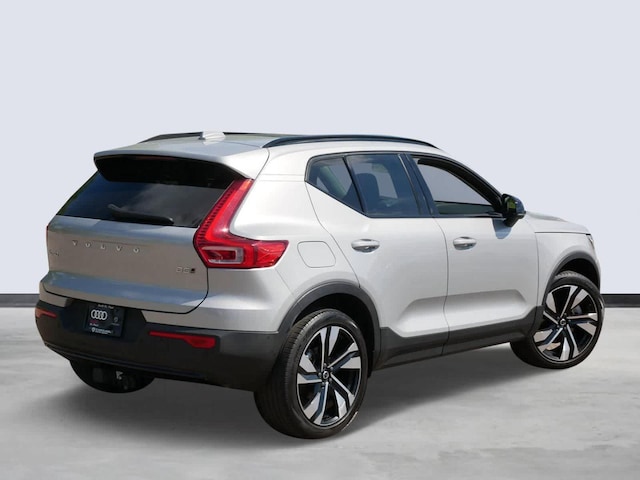 2023 Volvo XC40