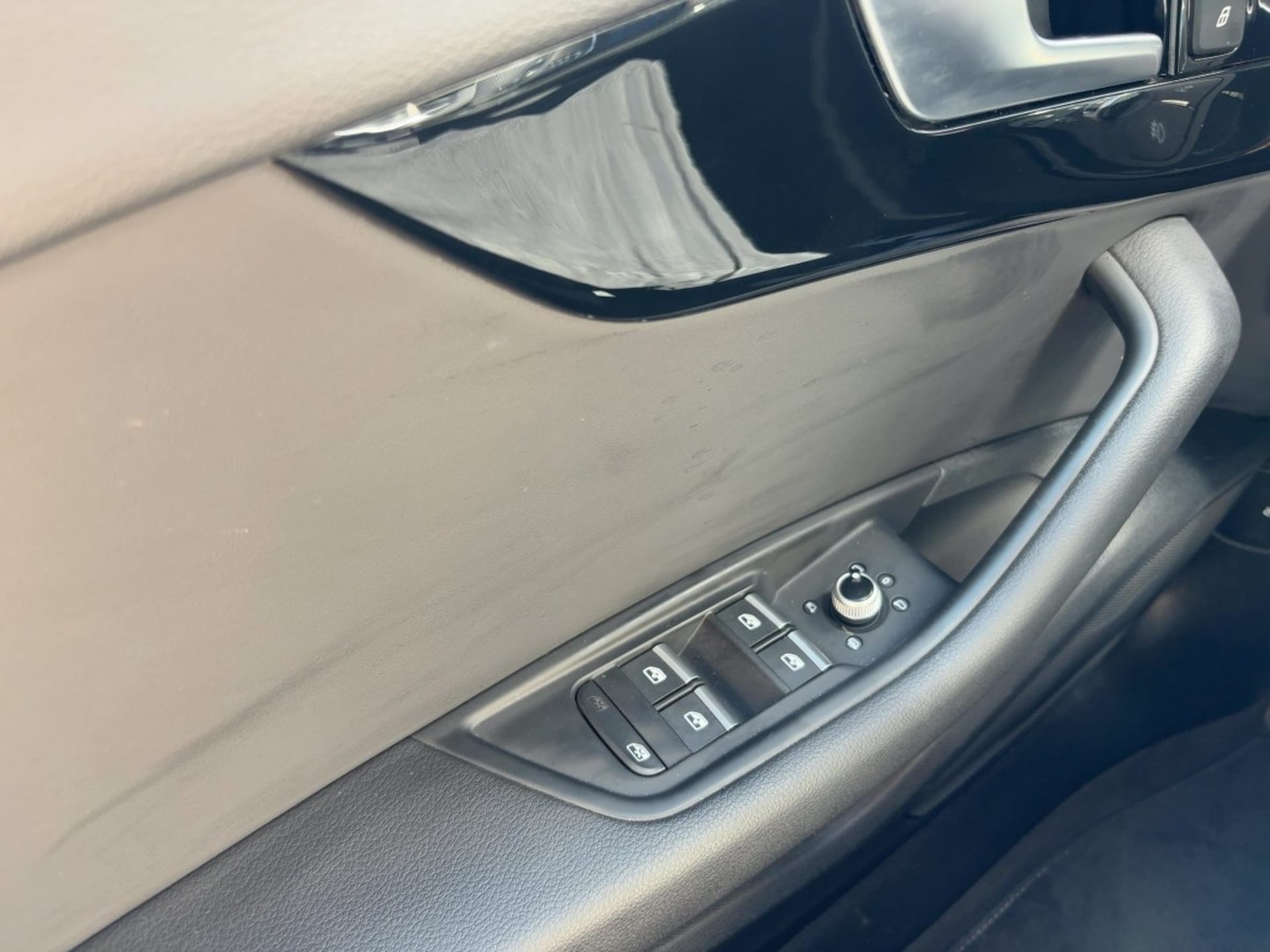 Audi A4 Avant S line