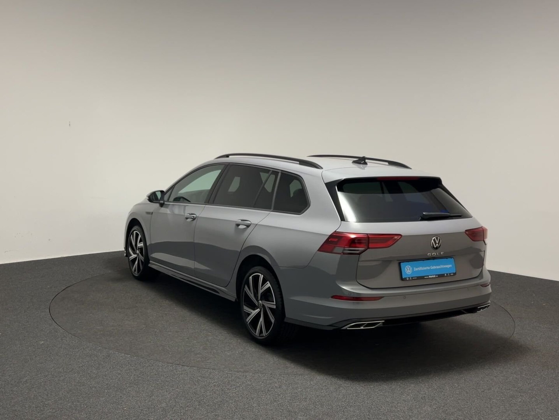 Volkswagen Golf Variant R-Line