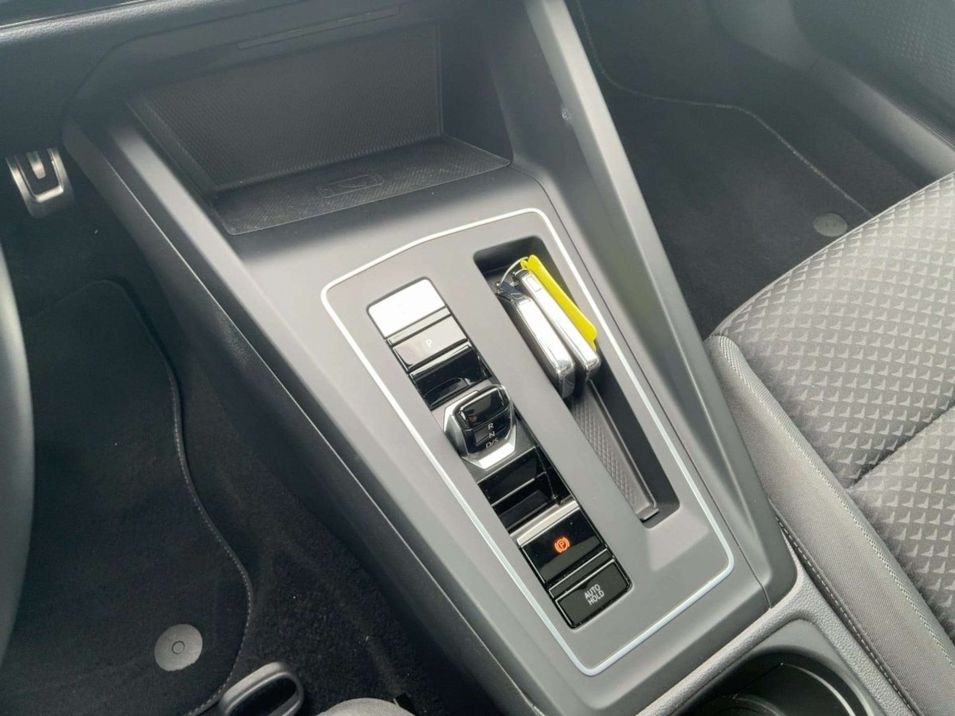 Volkswagen Golf Active