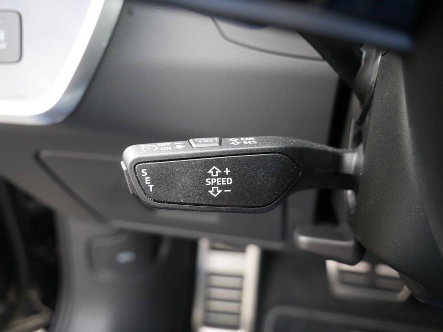Bild über Audi S6 Avant TDI quattro tiptronic - für weitere Informationen kontaktieren Sie den Audi Partner