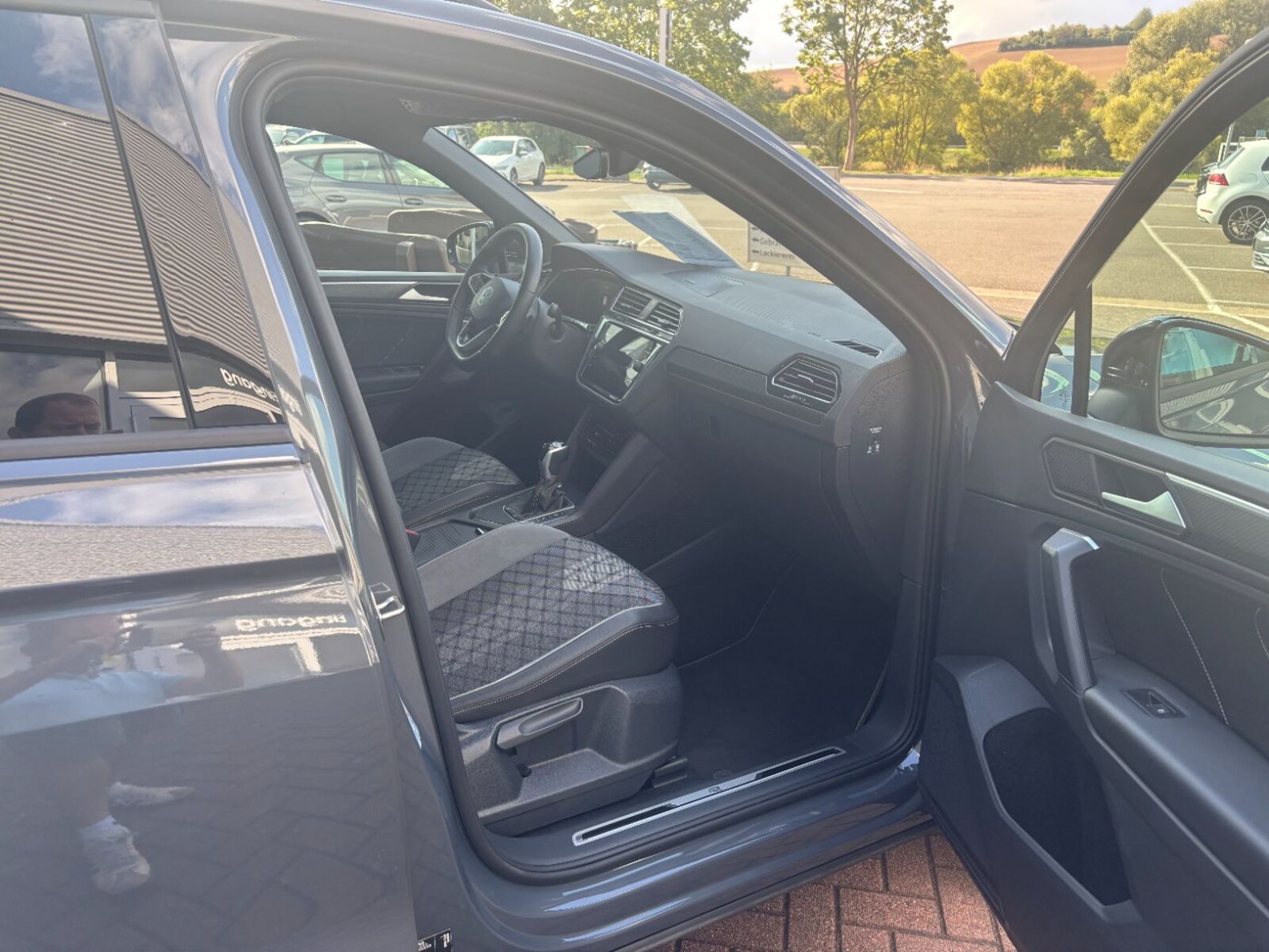 Volkswagen Tiguan – Bild 12