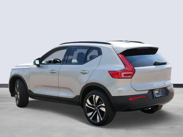 2023 Volvo XC40