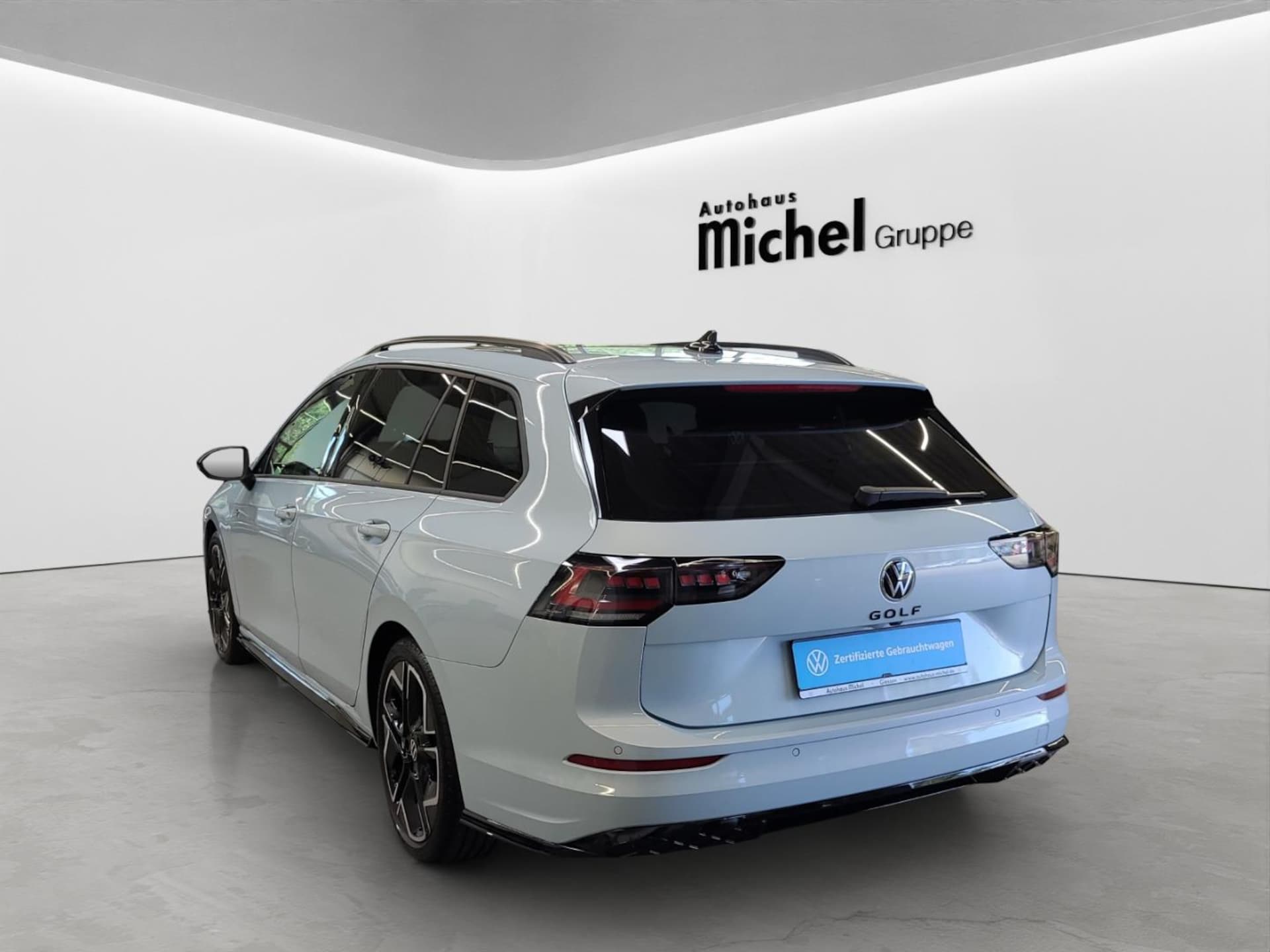 Volkswagen Golf Variant R-Line