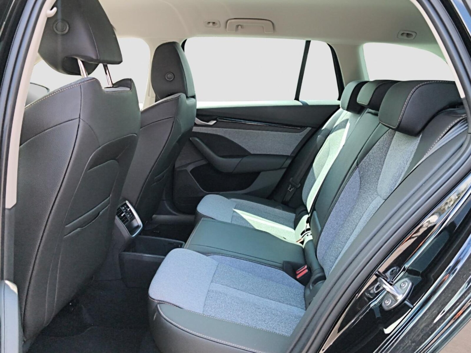 Škoda Octavia Combi – Bild 17