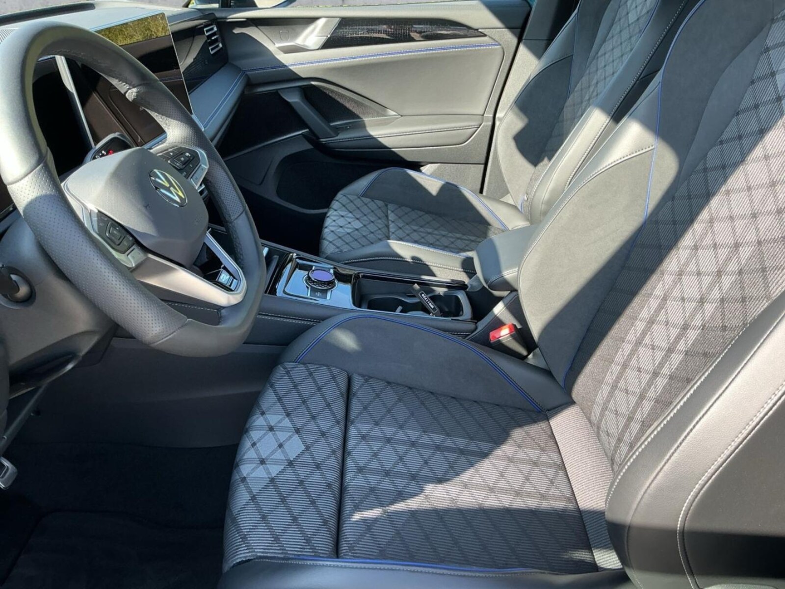 Volkswagen Tiguan – Bild 11