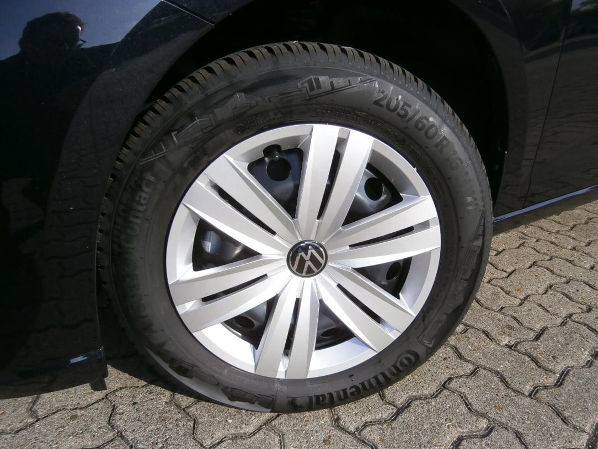 Volkswagen Caddy Basis-Modell