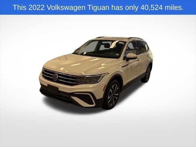 2022 Volkswagen Tiguan S's photo