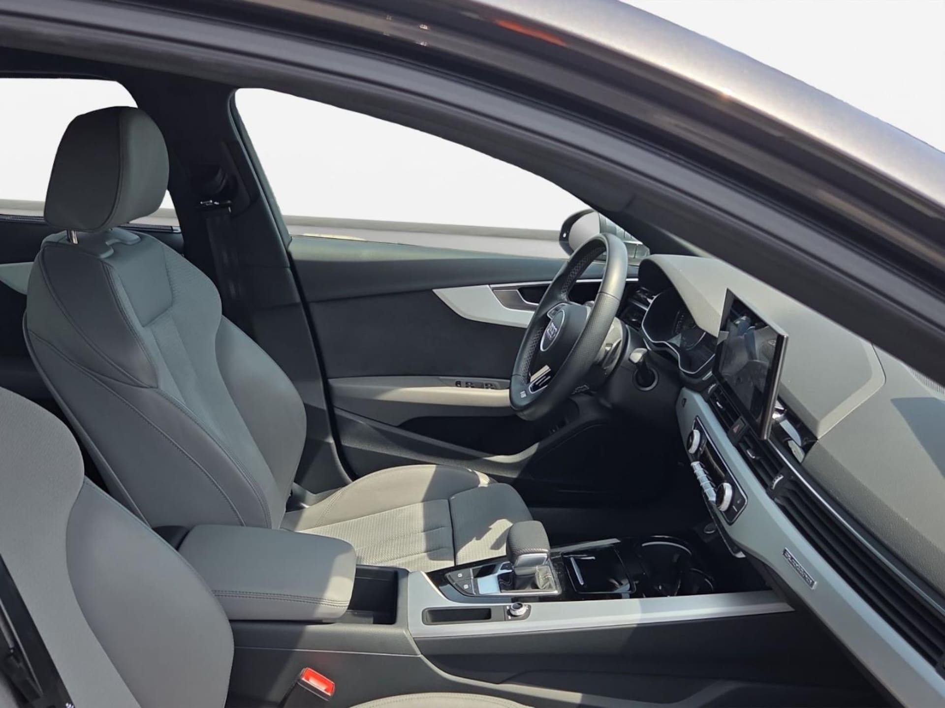 Audi A4 Limousine S line