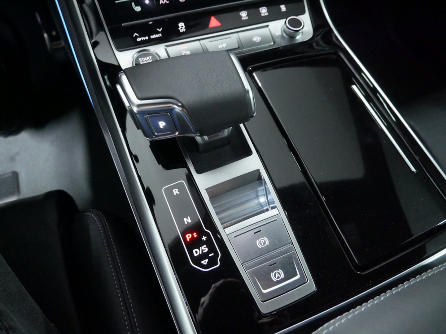 Bild über Audi Q7 SUV S line 50 TDI quattro tiptronic - für weitere Informationen kontaktieren Sie den Audi Partner