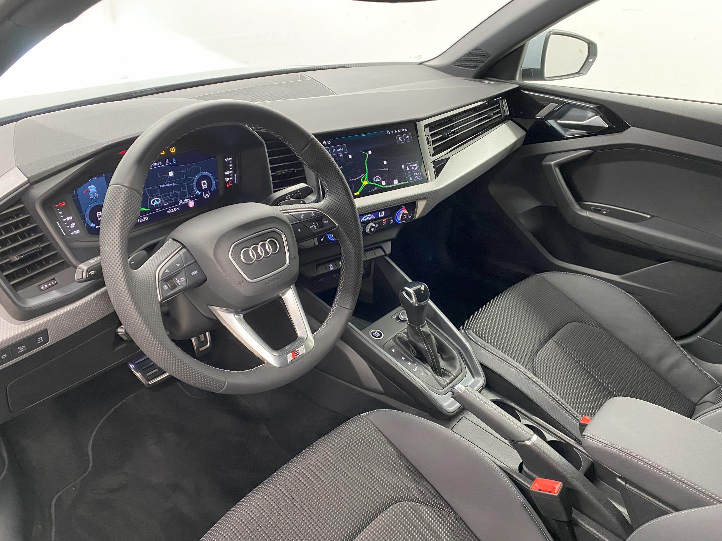 Image about Audi A1 Sportback S line 35 TFSI S tronic