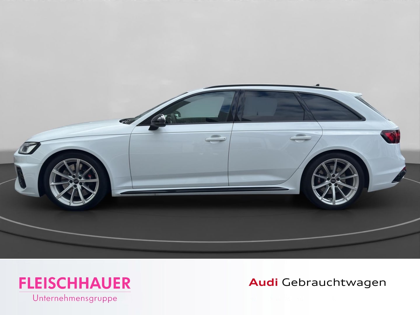 Bild über Audi RS 4 Avant TFSI quattro tiptronic - für weitere Informationen kontaktieren Sie den Audi Partner