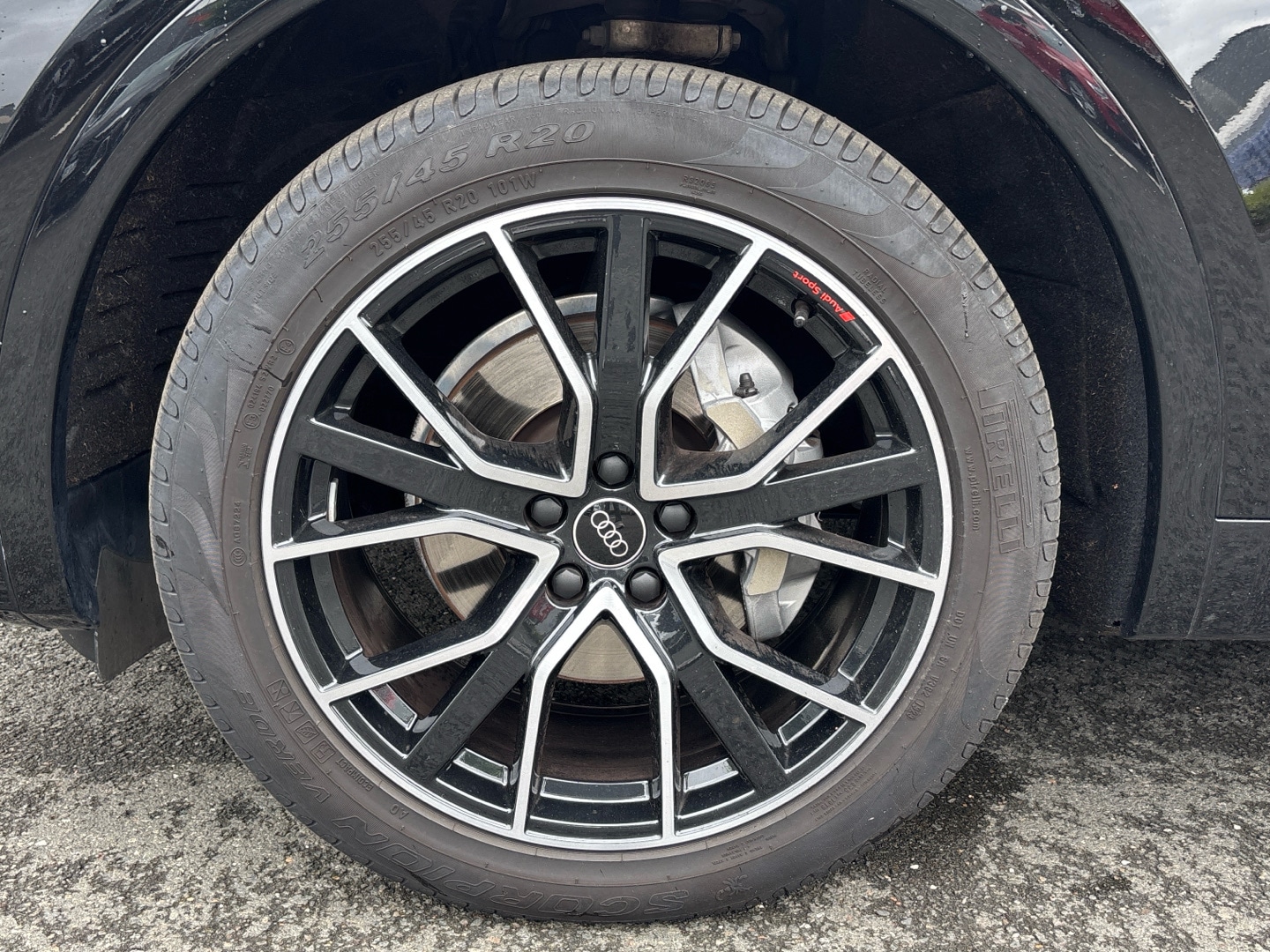 Bild über Audi Q5 Sportback 40 TDI quattro S tronic - für weitere Informationen kontaktieren Sie den Audi Partner