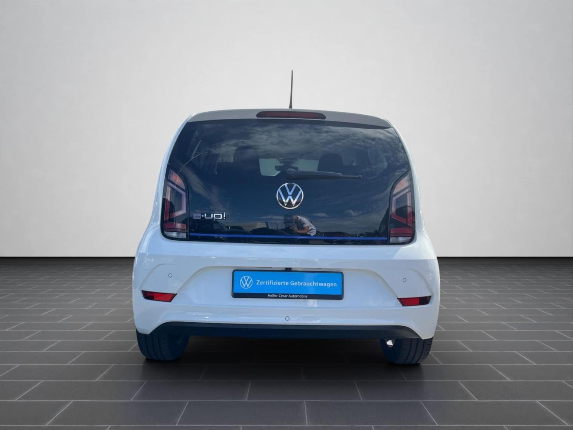 Volkswagen e-up! "Max"