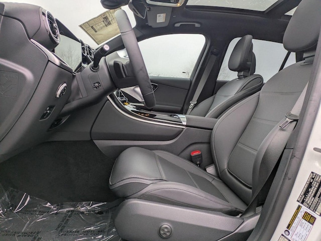 2026 Mercedes-Benz GLC Base - Photo 17