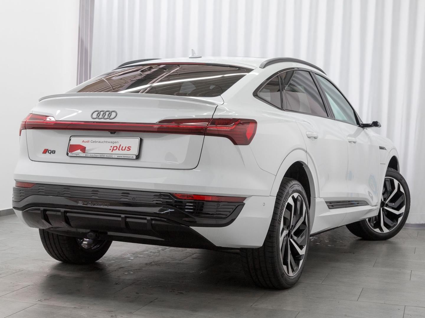 Image about Audi Q8 Sportback e-tron S line 55 e-tron quattro