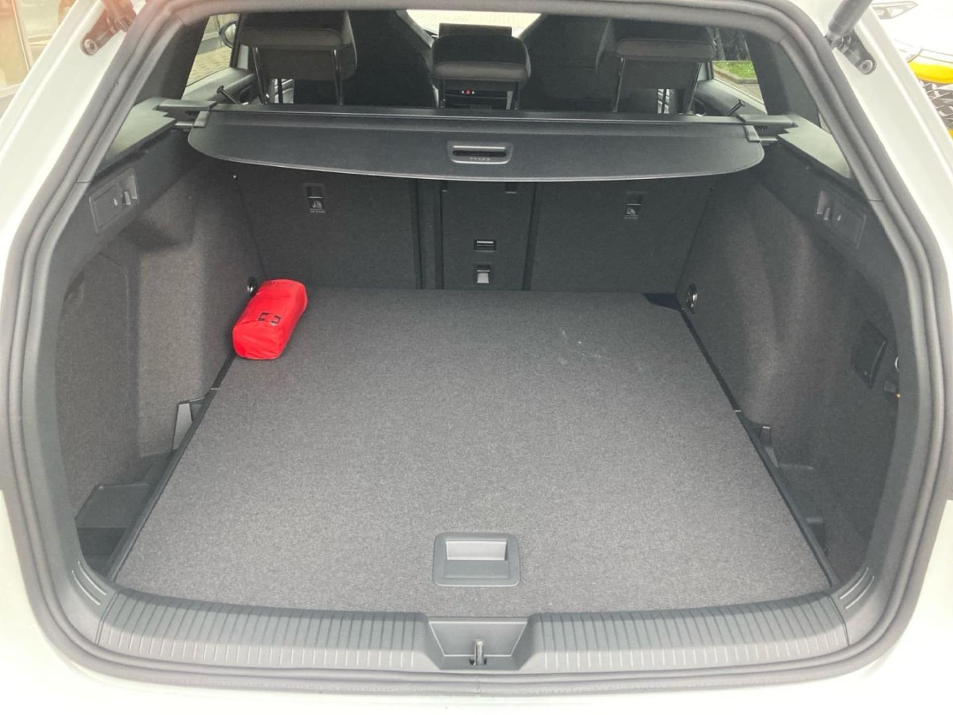 Volkswagen Golf Variant R-Line