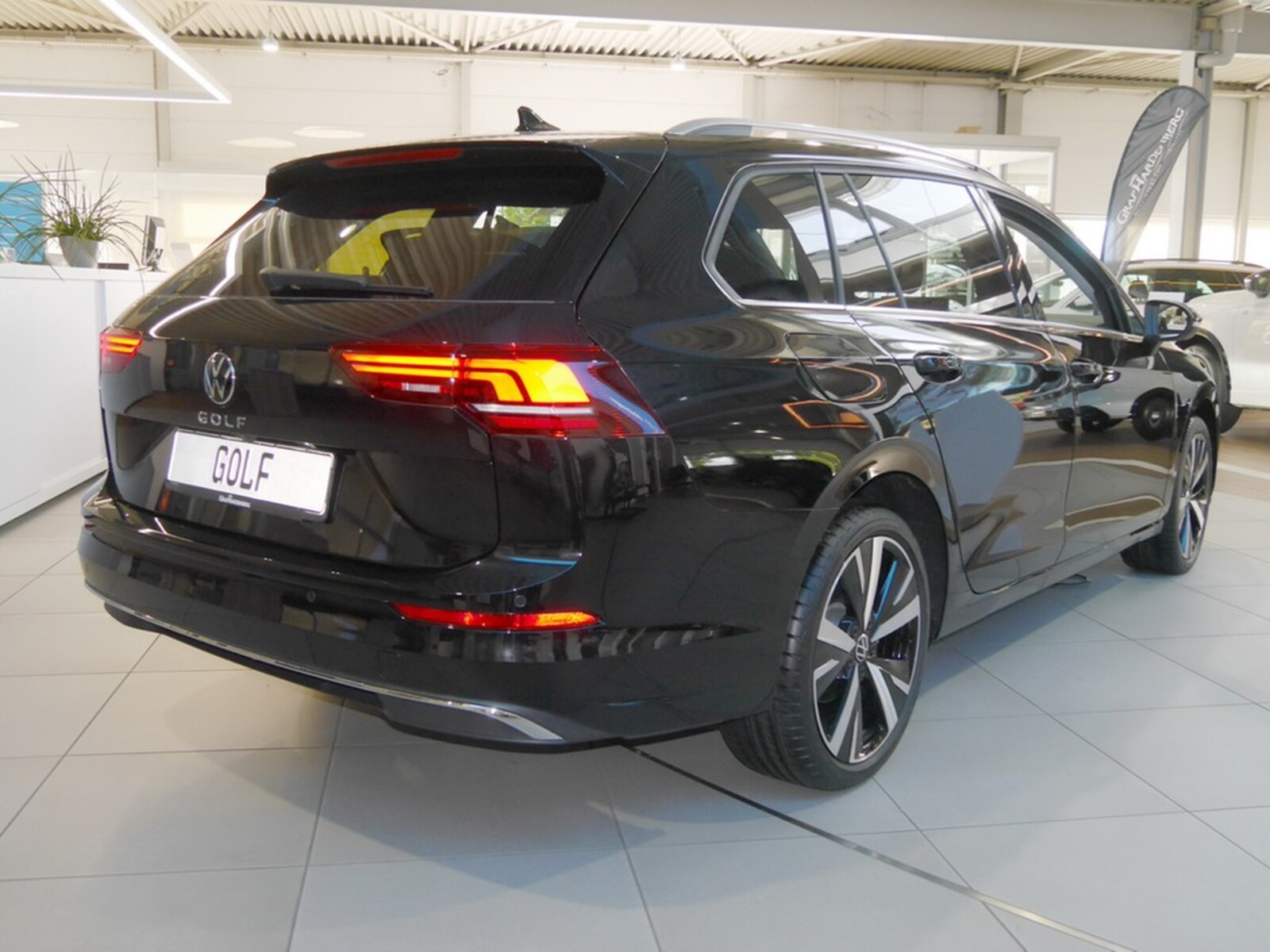 Volkswagen Golf Variant – Bild 2