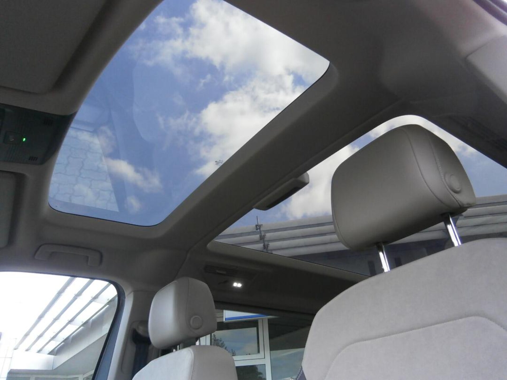 Volkswagen Multivan Style