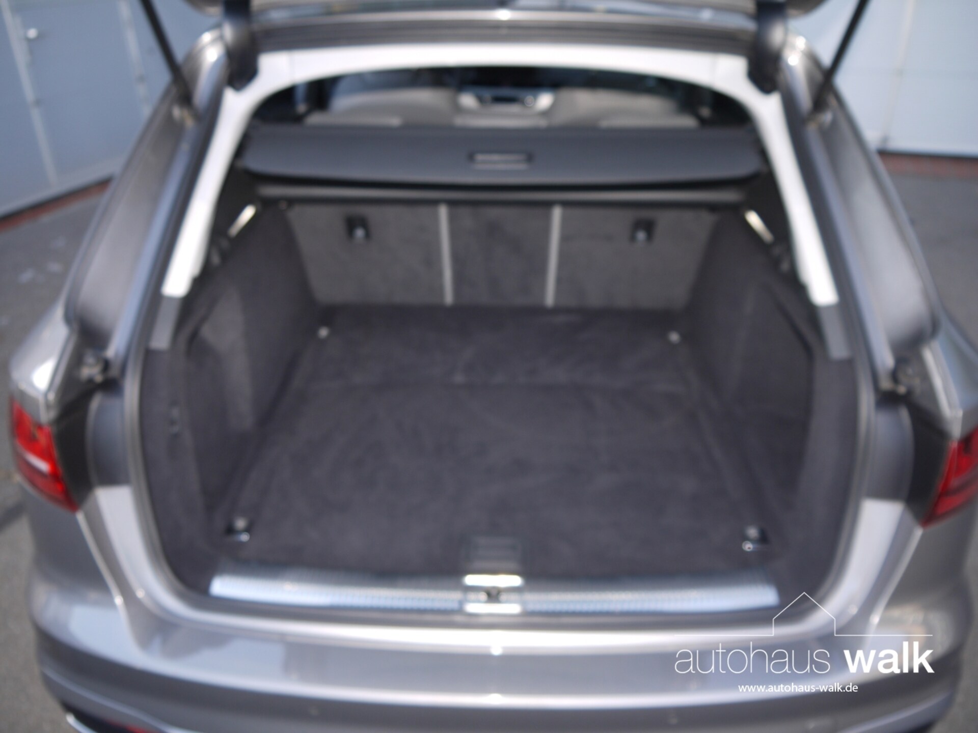 Audi A4 Avant S line