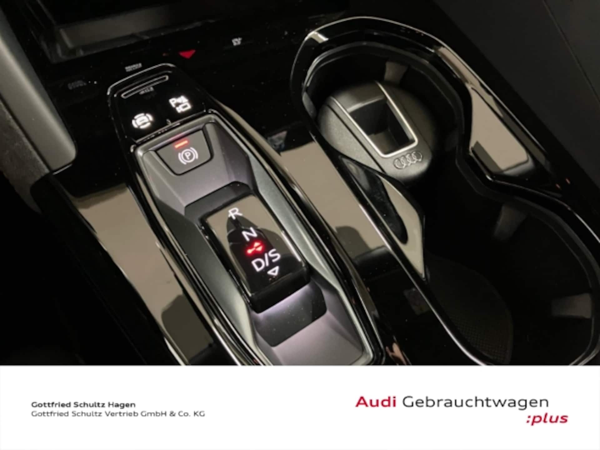 Audi SQ5 Sportback edition one