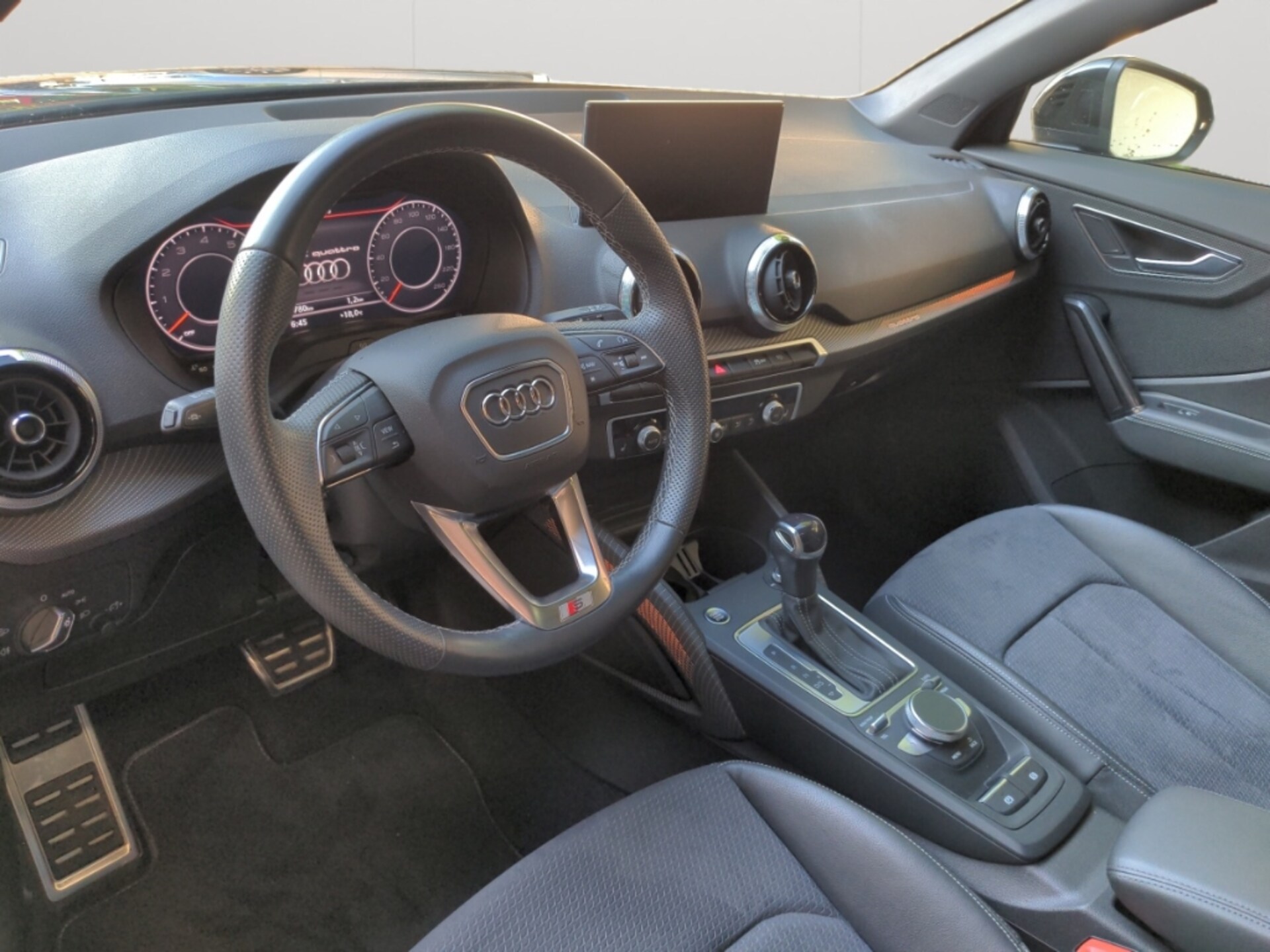 Audi Q2 S line