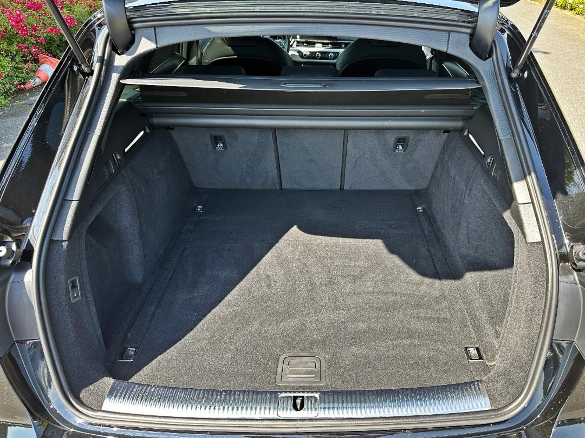 Audi A4 Avant S line
