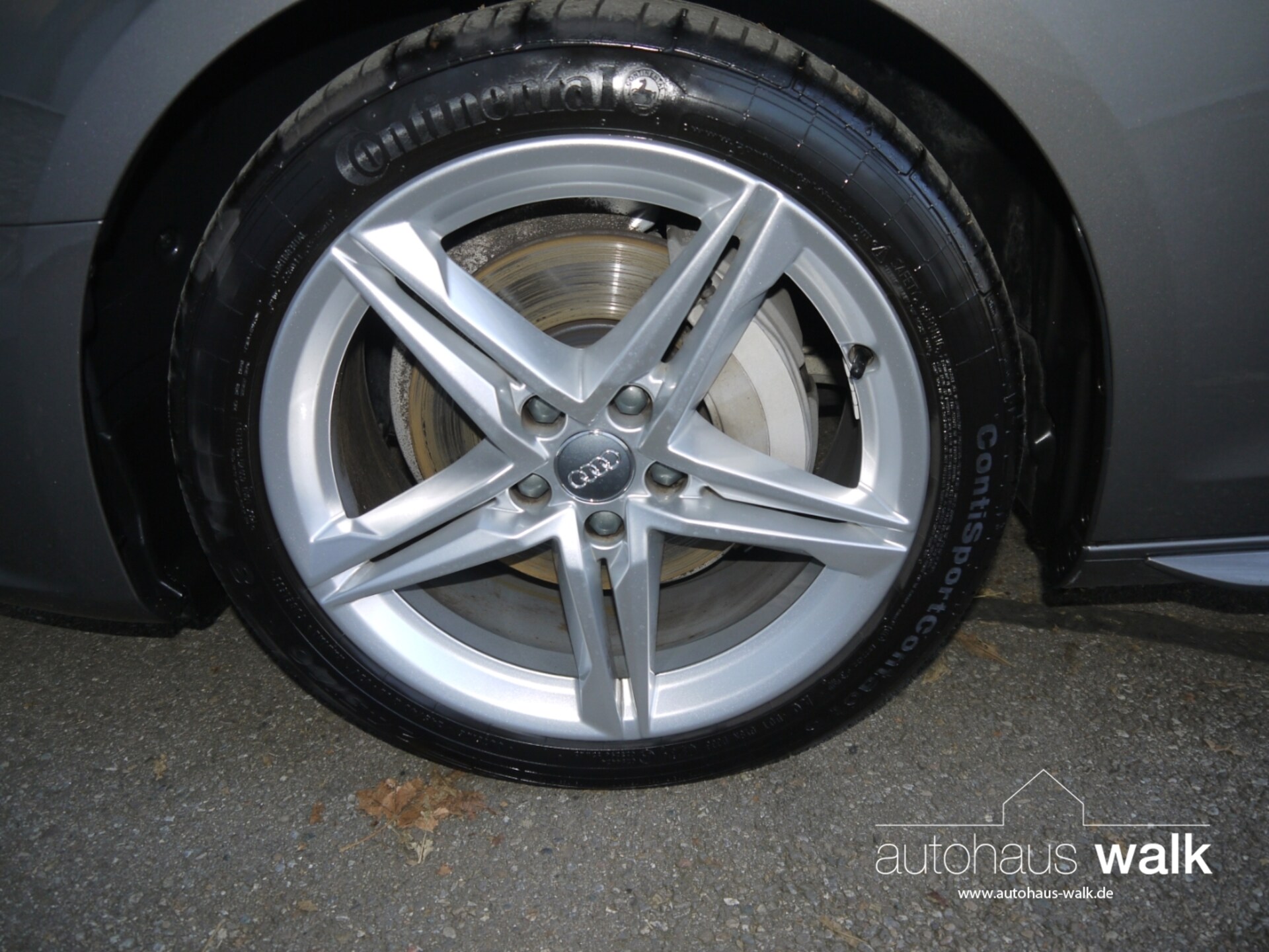 Audi A4 Avant S line