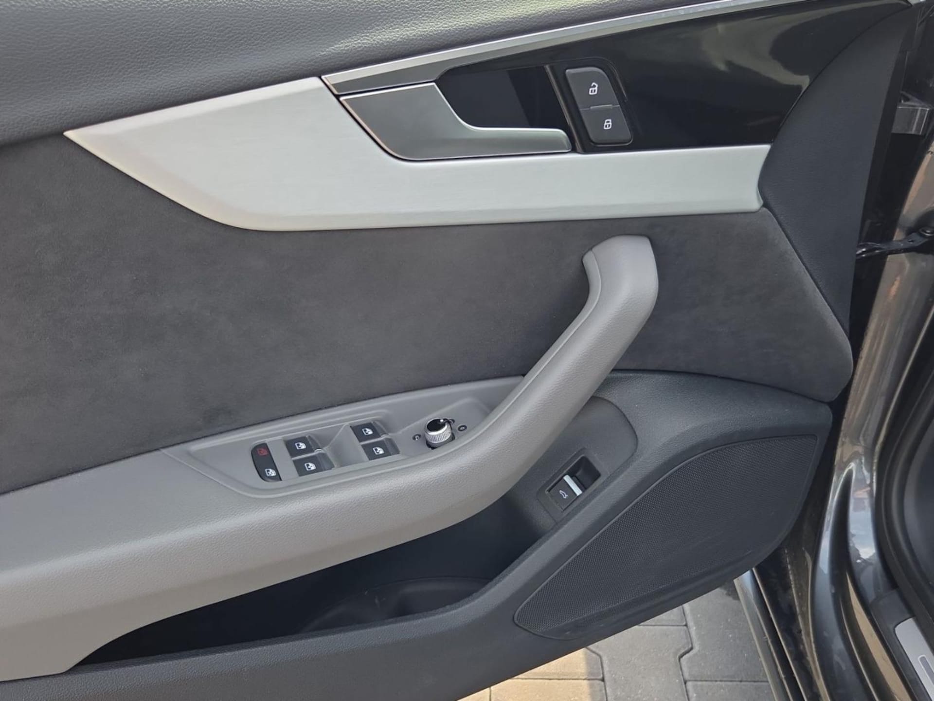 Audi A4 Limousine S line