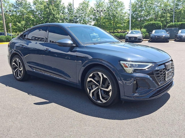 2024 Audi Q8 Sportback e-tron