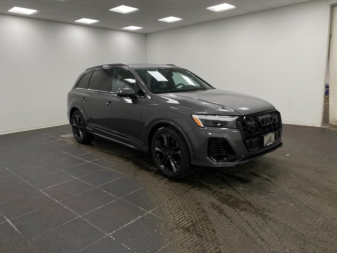 2026 Audi Q7 55 Premium Plus quattro Tiptronic's photo
