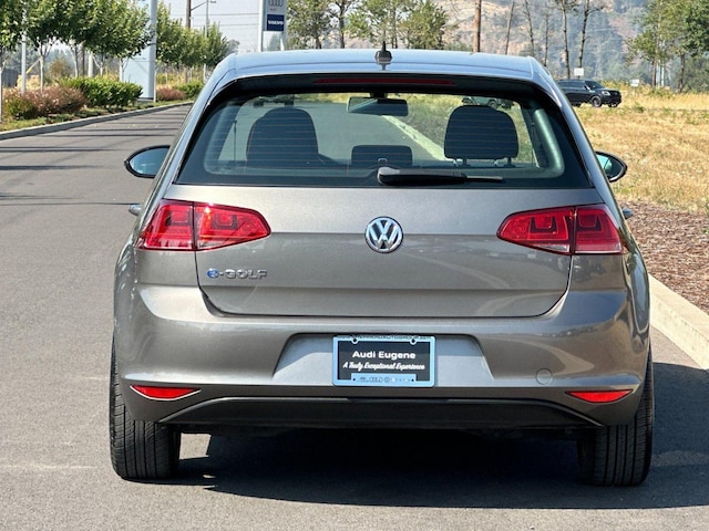 2016 Volkswagen Golf