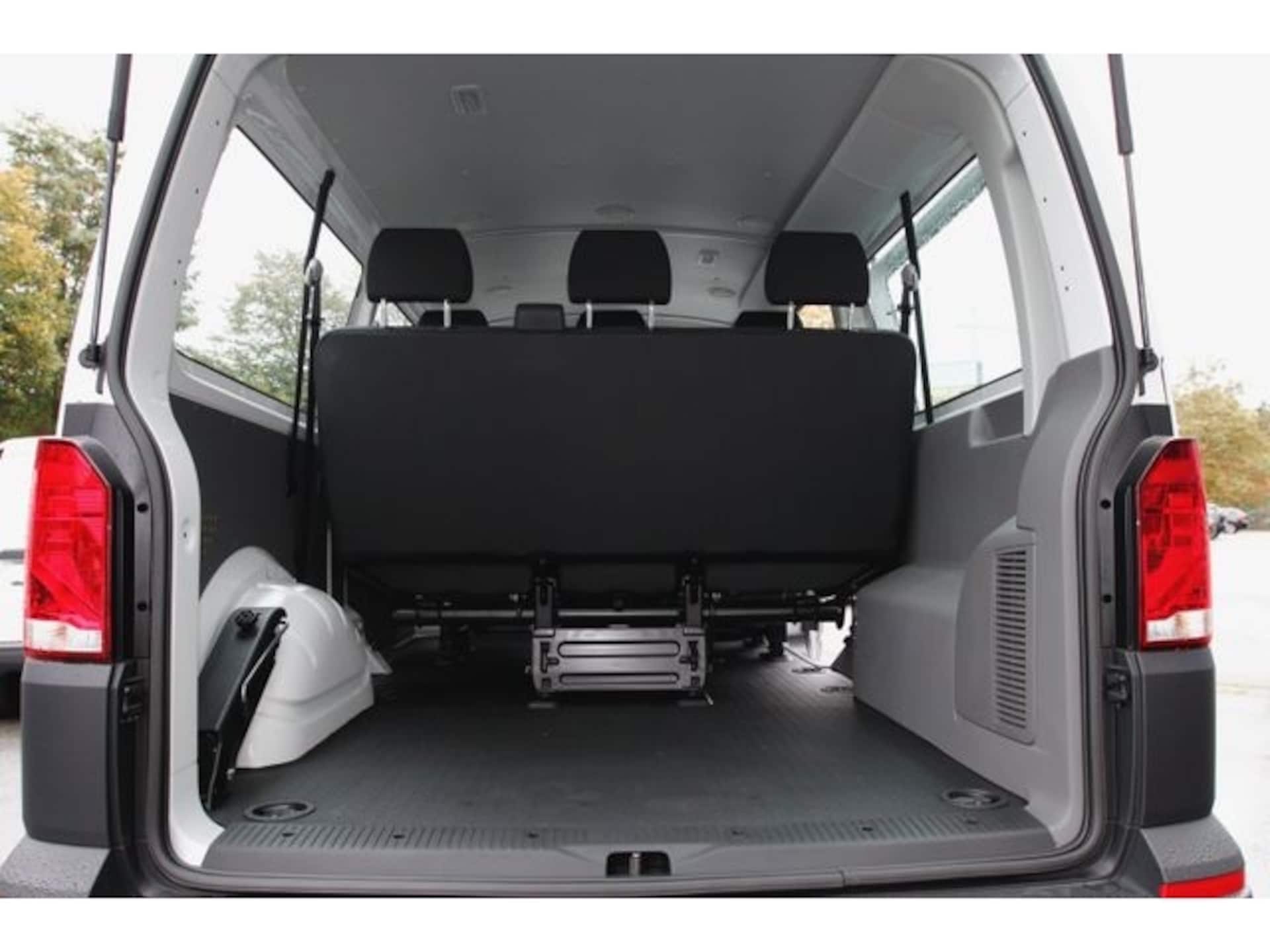 Volkswagen T6.1 Transporter Kombi langer Radstand
