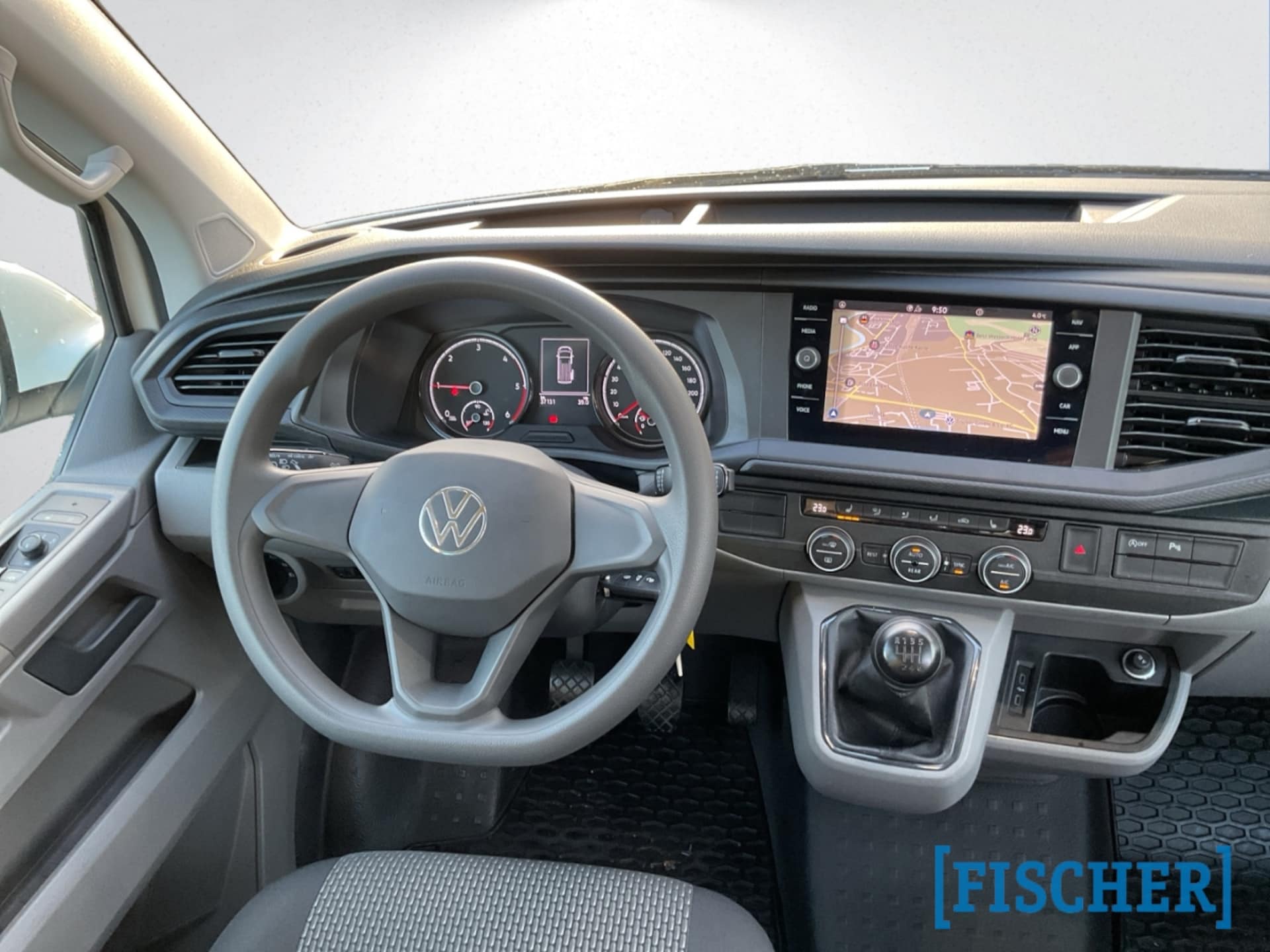 Volkswagen T6.1 Caravelle langer Radstand Trendline