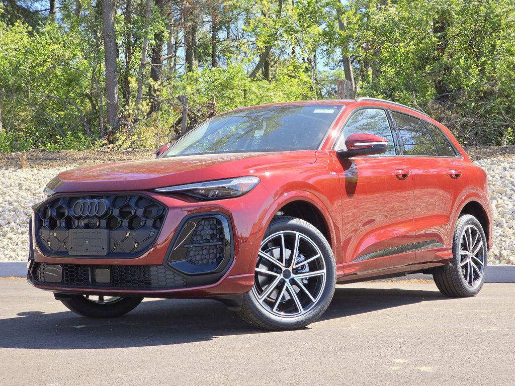 2026 Audi Q5 Premium Plus quattro's photo